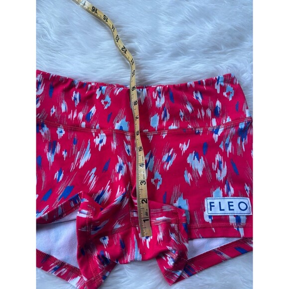 Fleo shorts Small - Picture 5 of 7